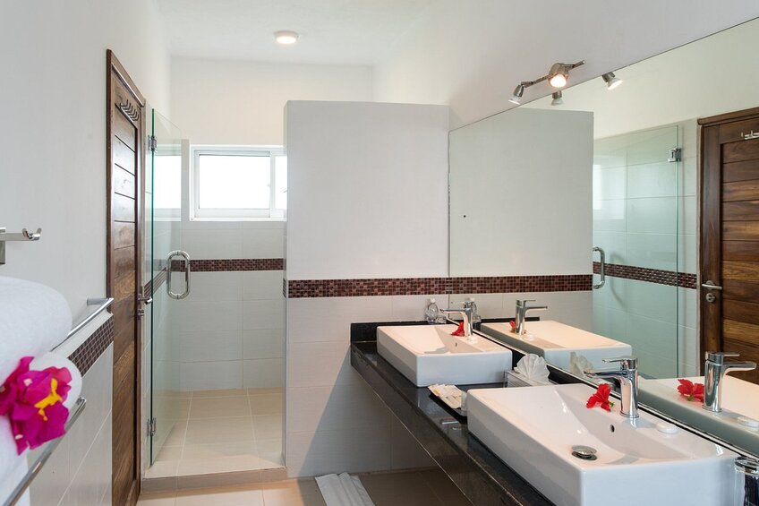 Zanzibar 4-Day Mid-Range Package